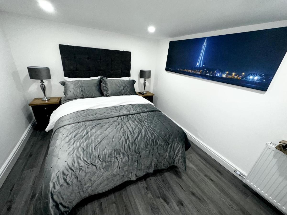 New Osborne Luxury Hottub And Jacuzzi Suites Blackpool Buitenkant foto